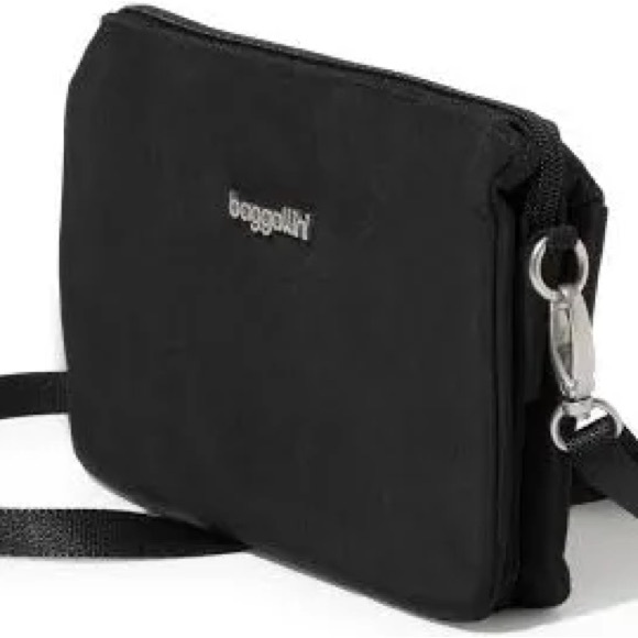 Baggallini Black Crossbody Bag - Picture 2 of 4